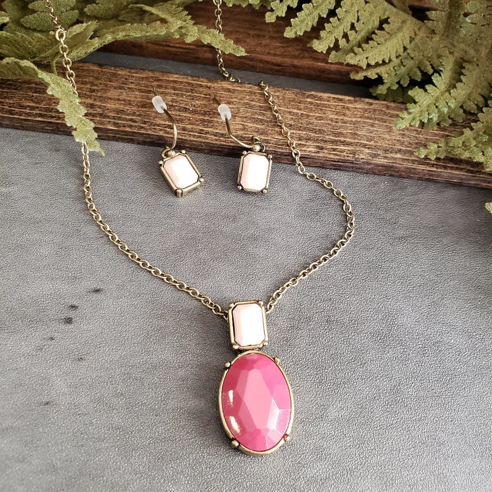 Avon Vintage Diva Set